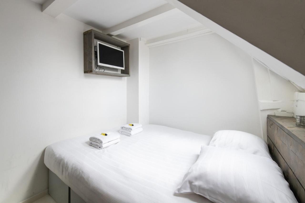 Two Bedroom Apartment In Historic Canalhouse From 1618 - City Centre อัมสเตอร์ดัม ภายนอก รูปภาพ