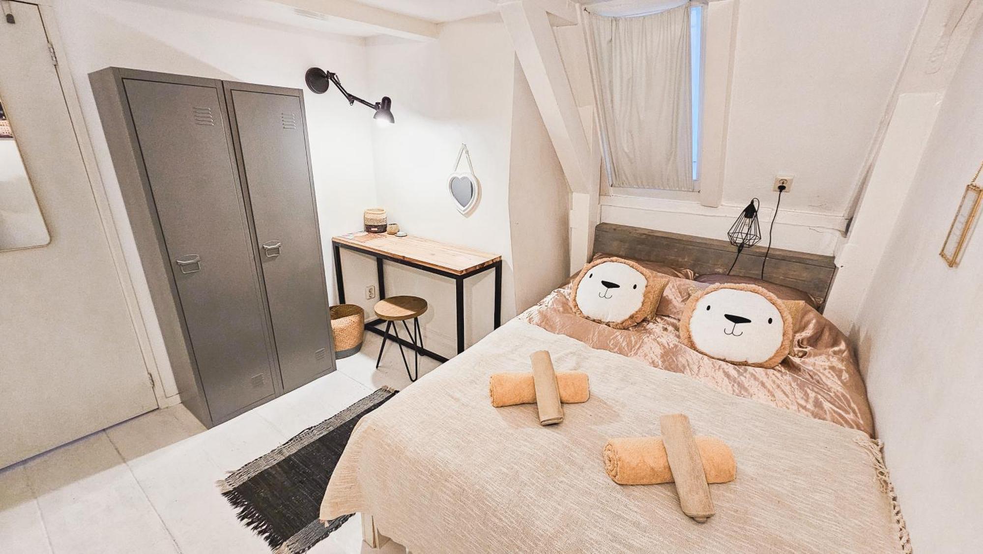 Two Bedroom Apartment In Historic Canalhouse From 1618 - City Centre อัมสเตอร์ดัม ภายนอก รูปภาพ