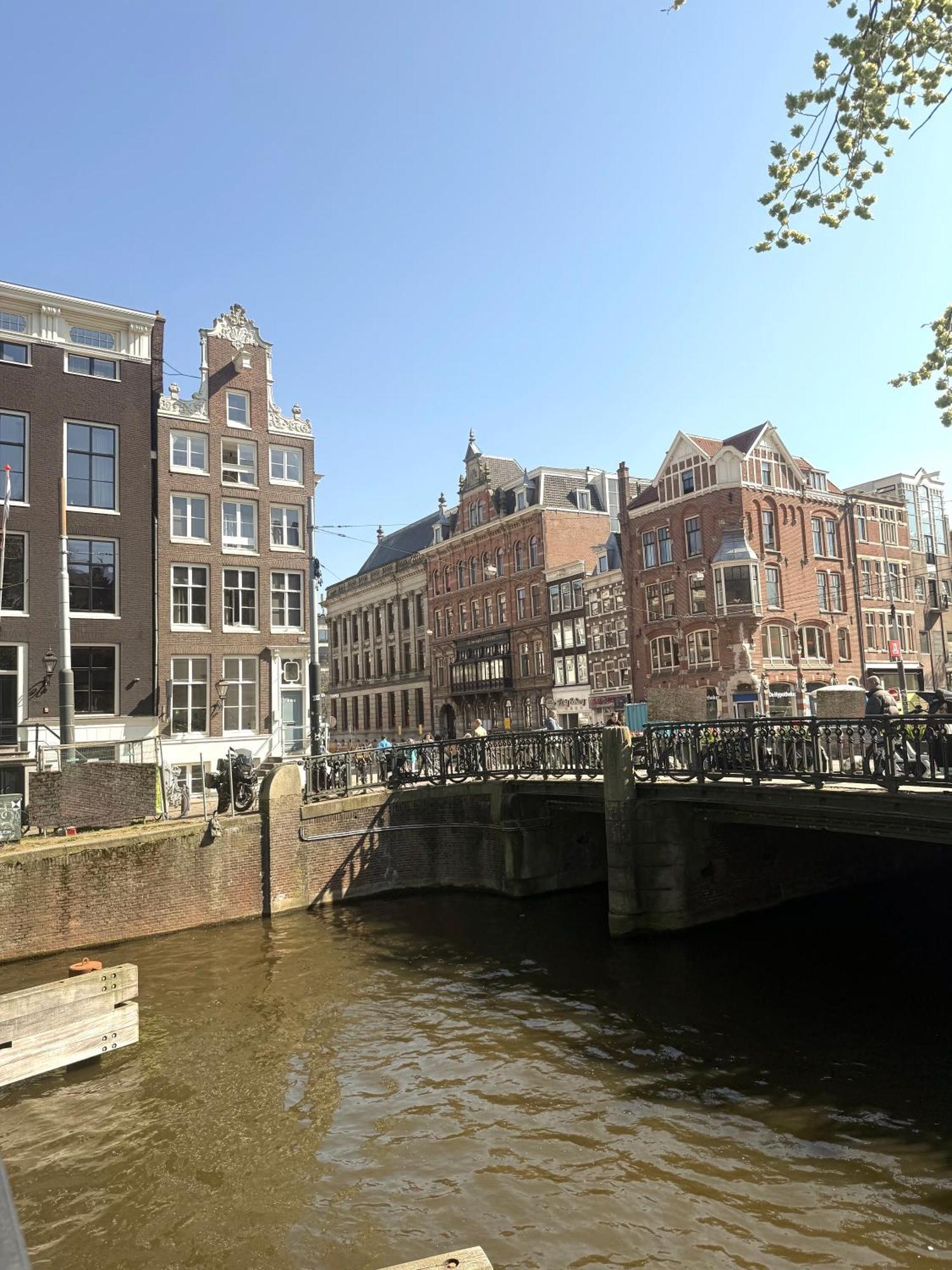 Two Bedroom Apartment In Historic Canalhouse From 1618 - City Centre อัมสเตอร์ดัม ภายนอก รูปภาพ