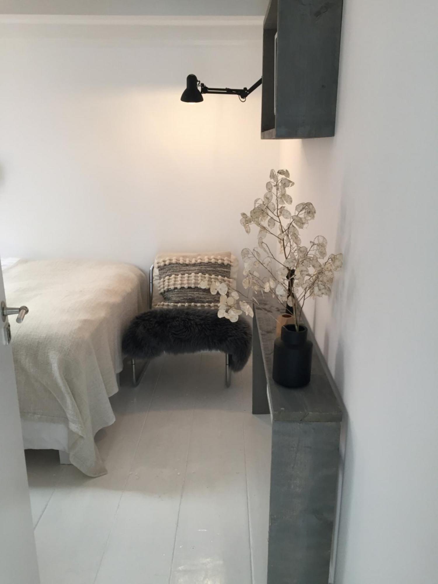 Two Bedroom Apartment In Historic Canalhouse From 1618 - City Centre อัมสเตอร์ดัม ภายนอก รูปภาพ