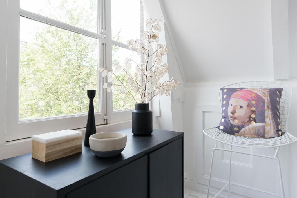 Two Bedroom Apartment In Historic Canalhouse From 1618 - City Centre อัมสเตอร์ดัม ภายนอก รูปภาพ